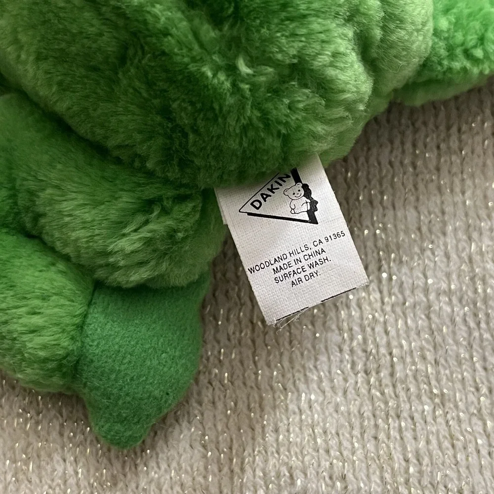 DAKIN Hoppity Green Frog Applause Noisie Stuffed Animal Plush #6368 6.5 Inches